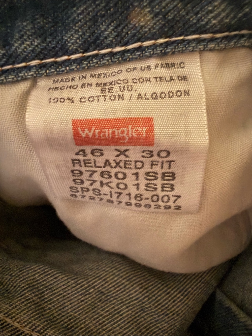 Wrangler Men's Relaxed fit Jeans in Light Blue Wash 46x30 new with tags - Picture 5 of 5